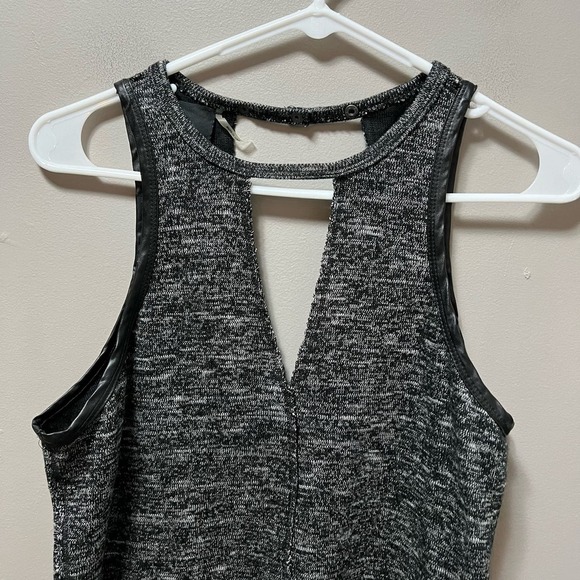 Heather‎ women’s black tank size small - Picture 2 of 6